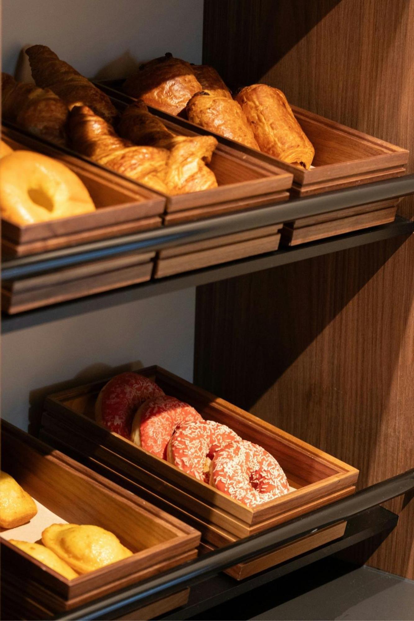Moxy Paris Hotel 3*
