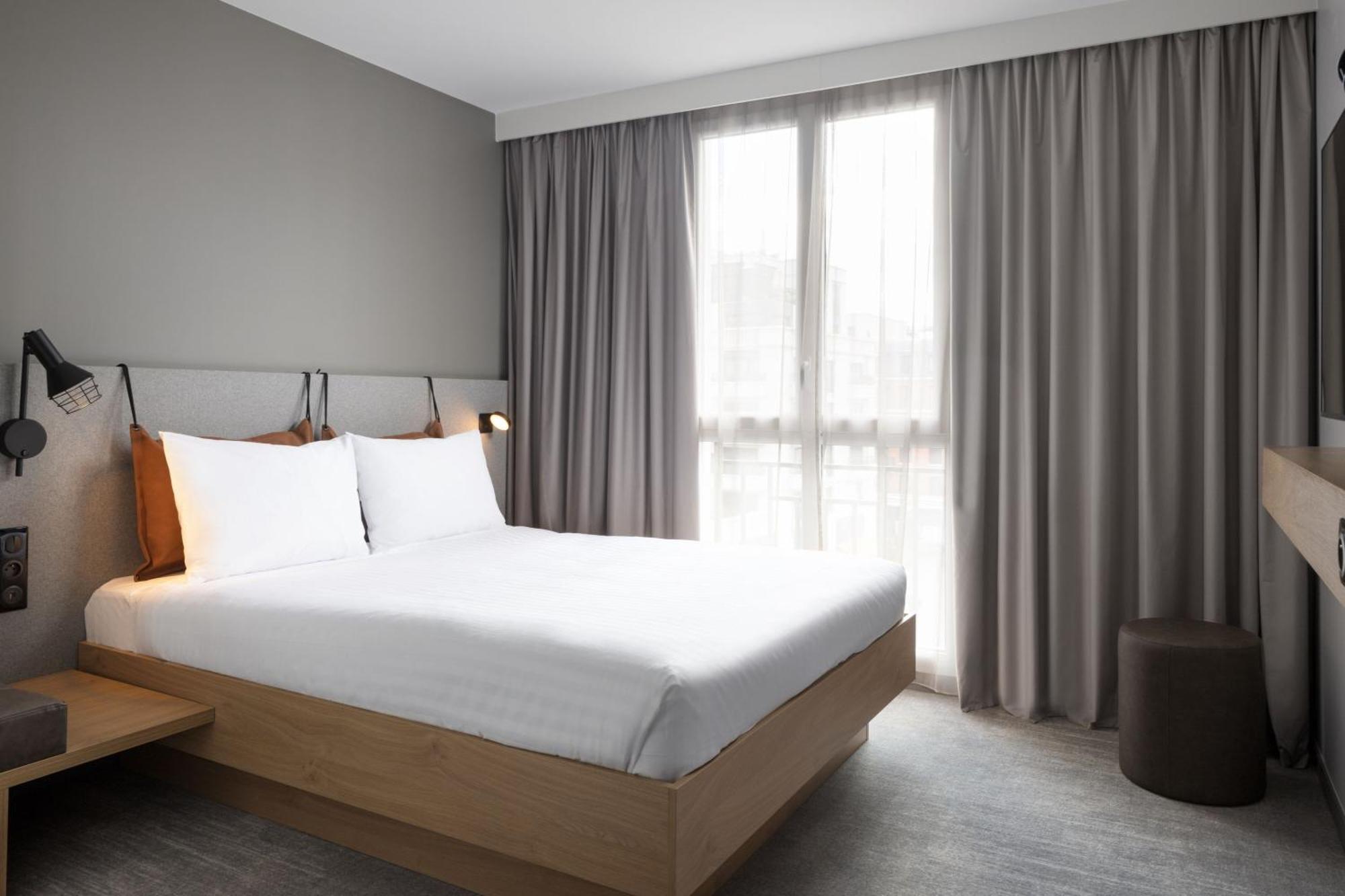 Moxy Paris Hotel 3*