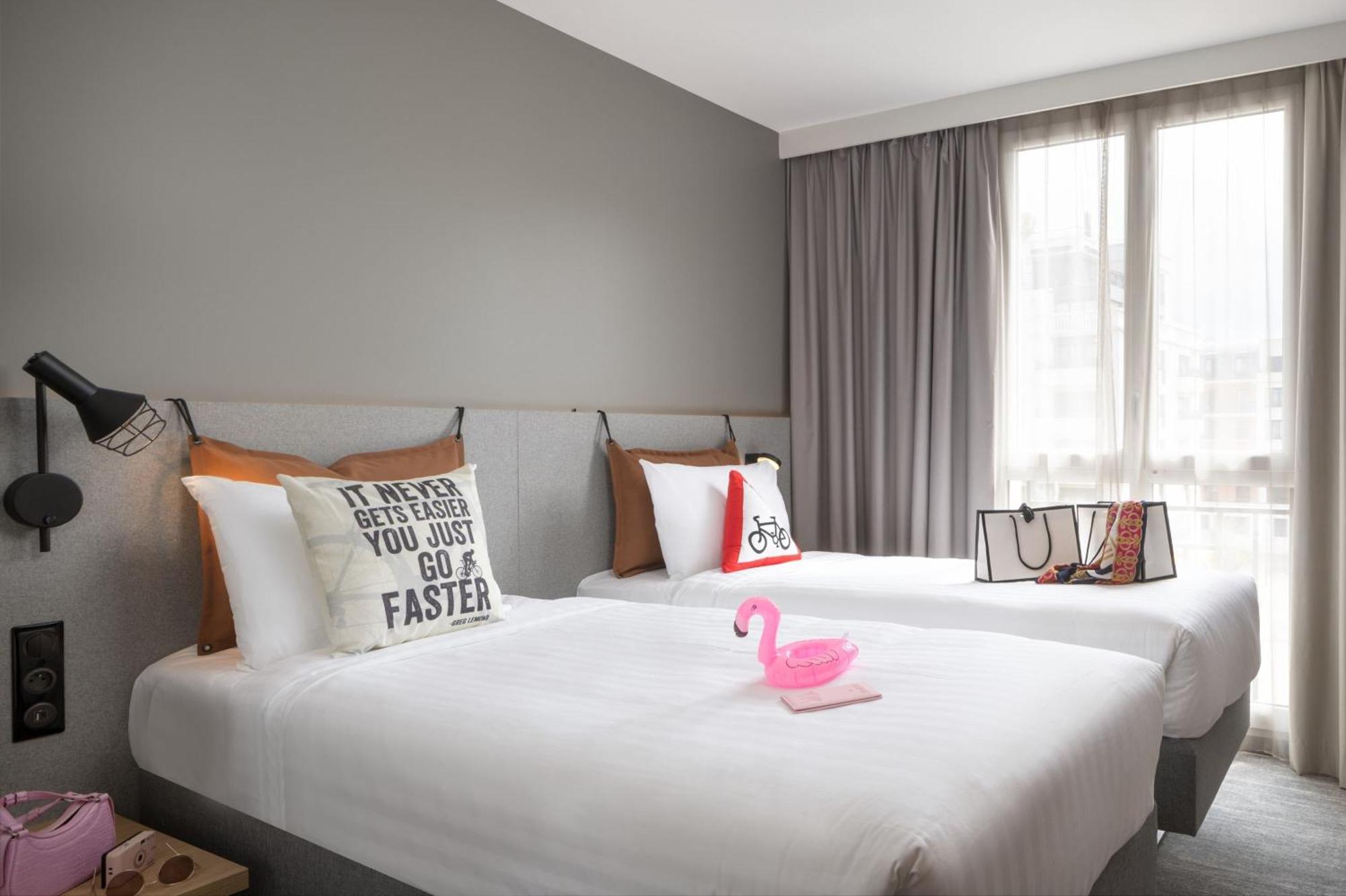 Moxy Paris 3*