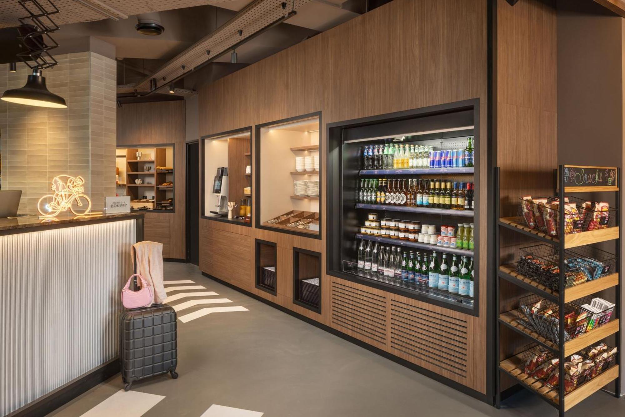 Moxy Paris Hotel