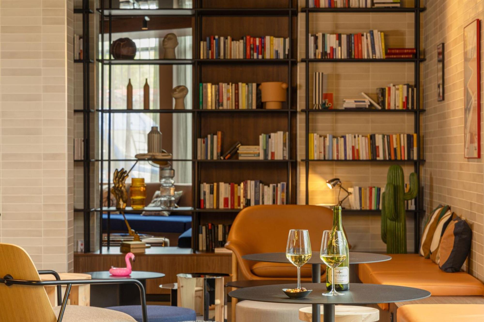 Hotel Moxy Paris Clamart