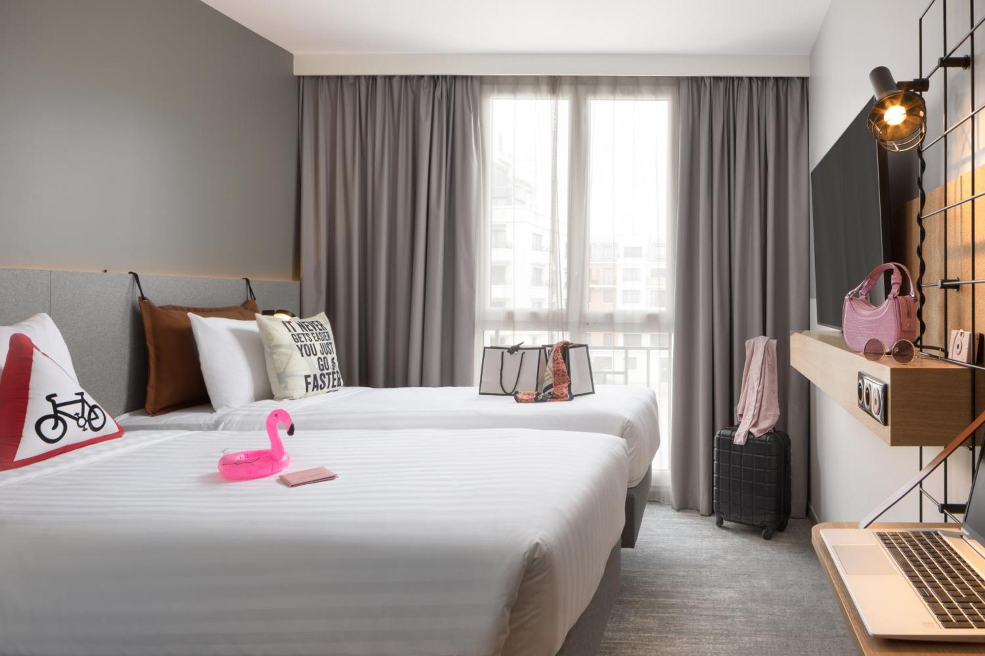 Hotel Moxy Paris 3*